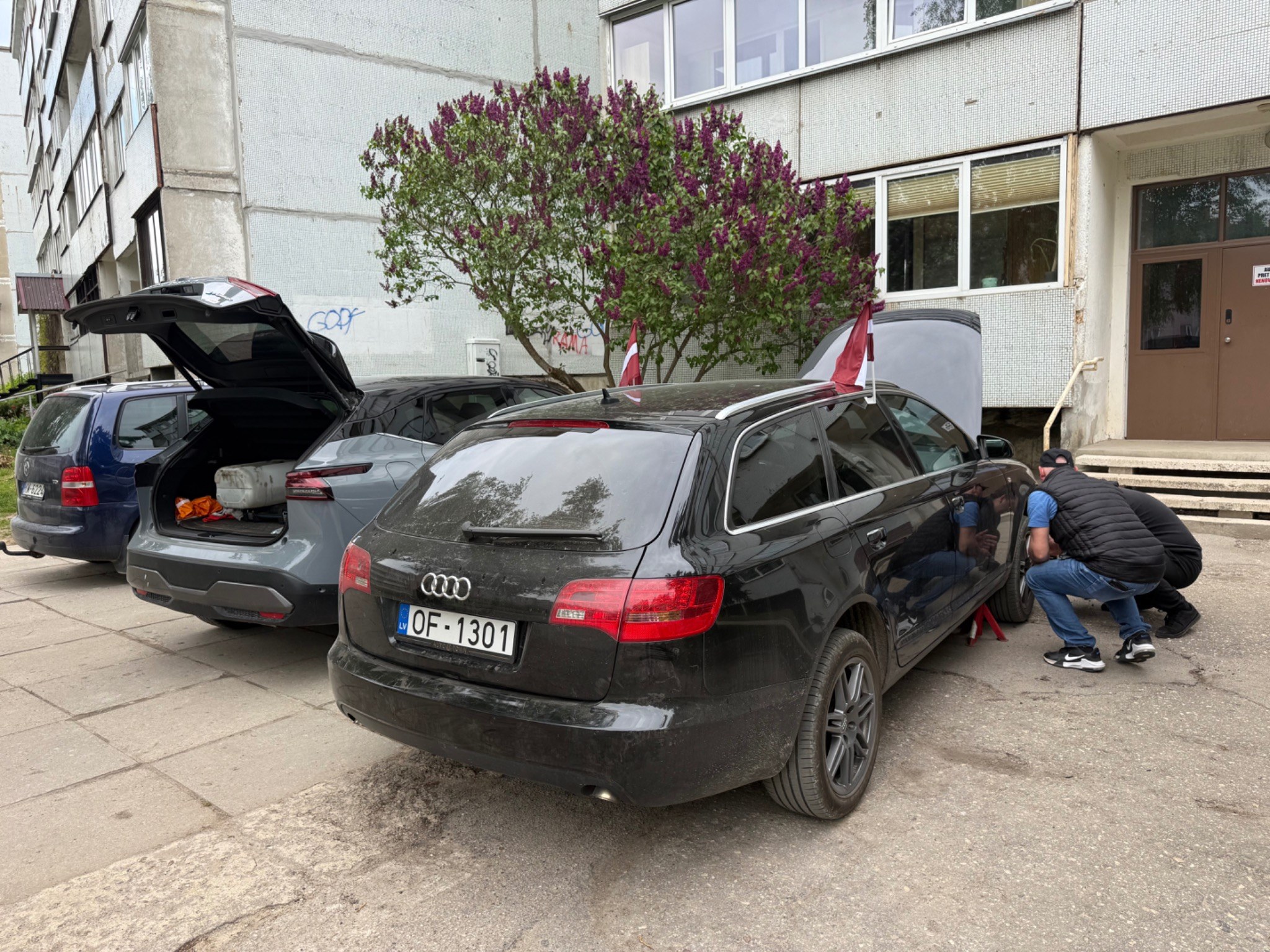 AUTEXO mobilais autoserviss pie klienta auto