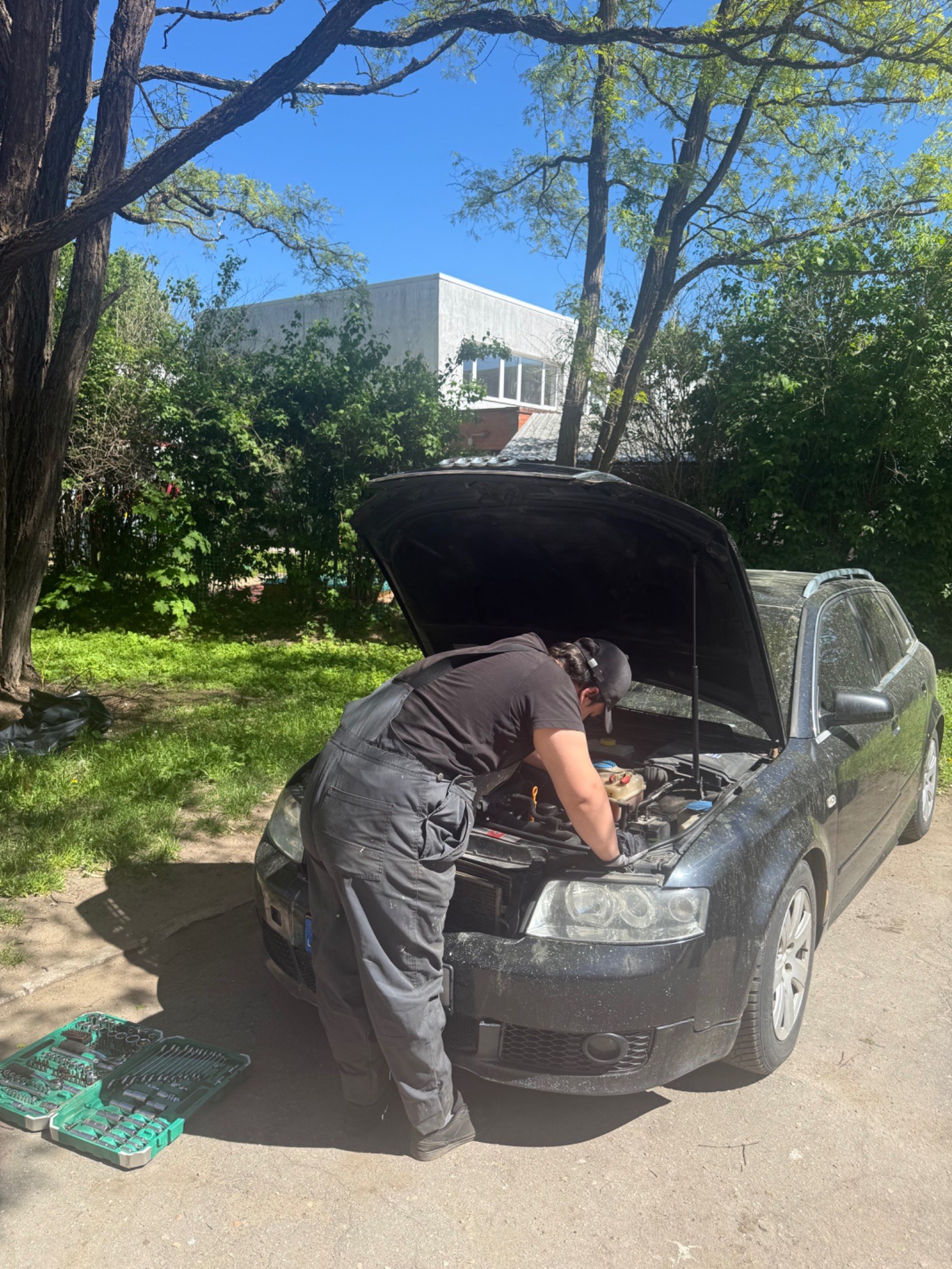 AUTEXO darbs pie motortelpas